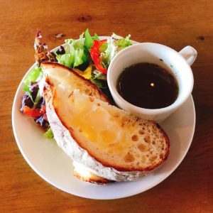 サラダとスープとパン